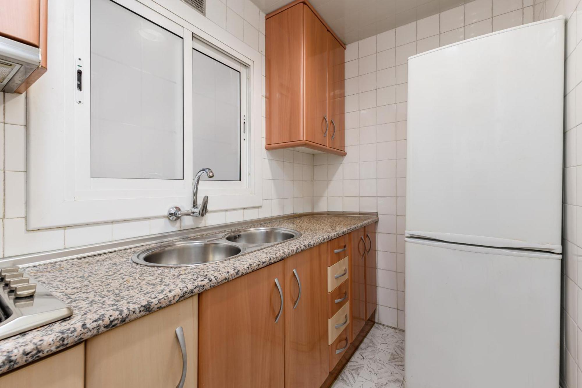 Besos - Bright Apartment Close To Congress & Port サン・アドリア・デ・ベソス エクステリア 写真