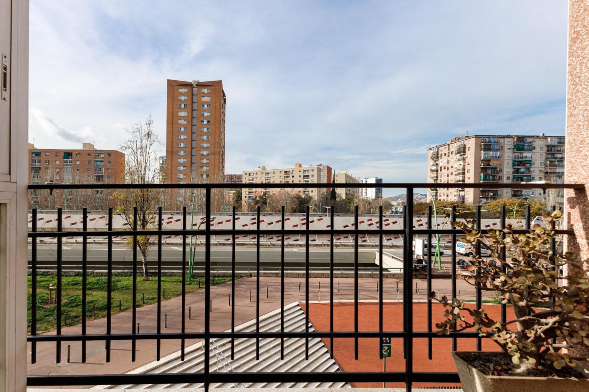 Besos - Bright Apartment Close To Congress & Port サン・アドリア・デ・ベソス エクステリア 写真